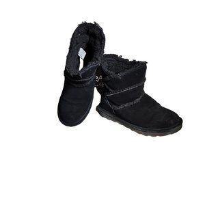 BearPaw Ariel Short Fur Boots Black Size W 7